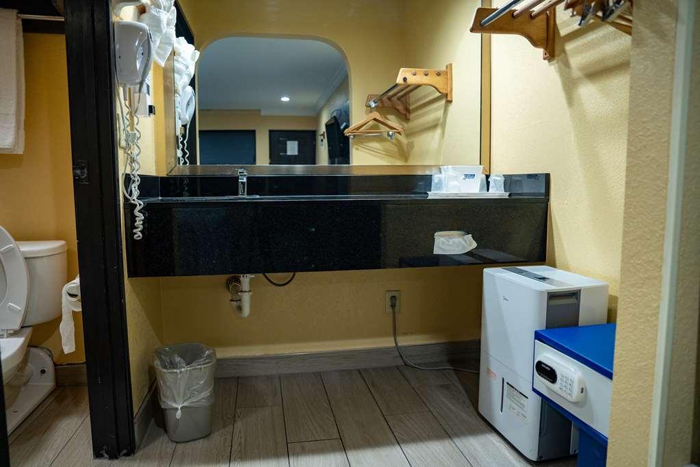 Americas Best Value Inn Fort Myers Oda fotoğraf